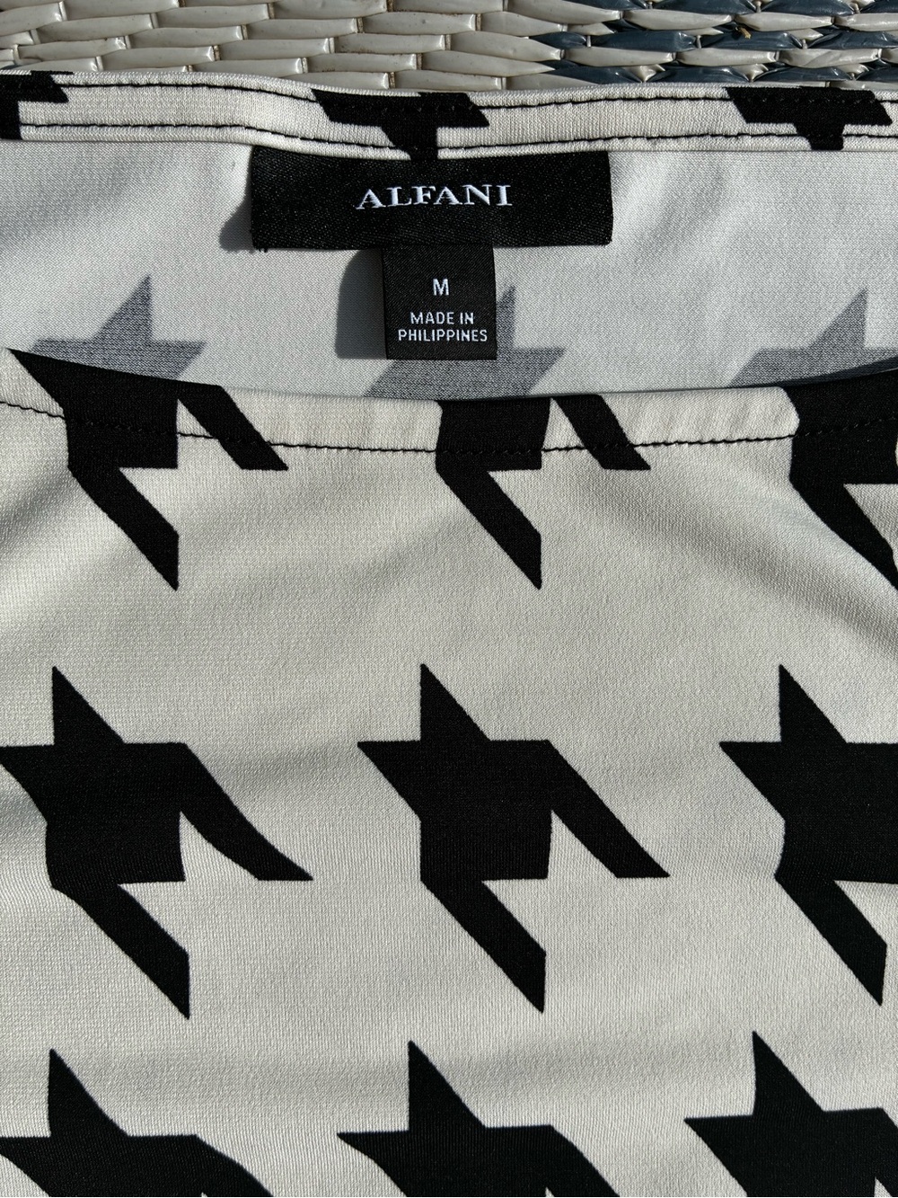 Alfani Classic Houndstooth Long-Sleeve Tunic Dress. M - Picture 7 of 8